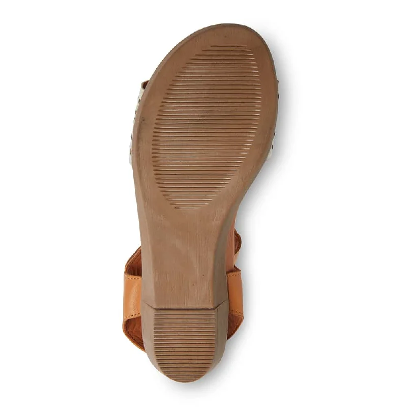 Accord Sandal in White And Cognac Leather