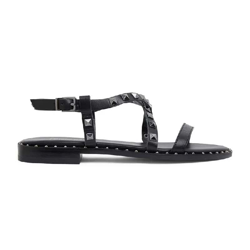 Berry Sandal in Black On Black Leather