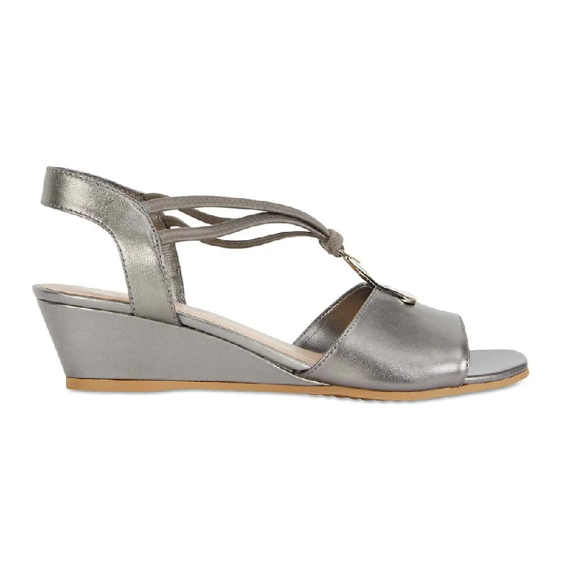 Carey Heel in Pewter Leather