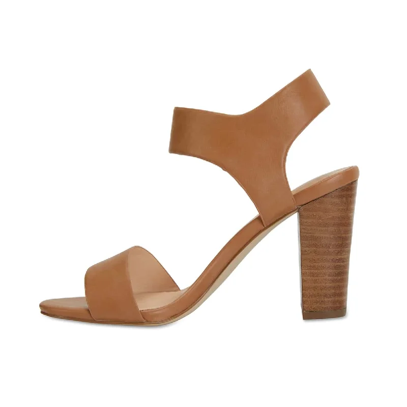 Chad Heel in Light Tan Smooth