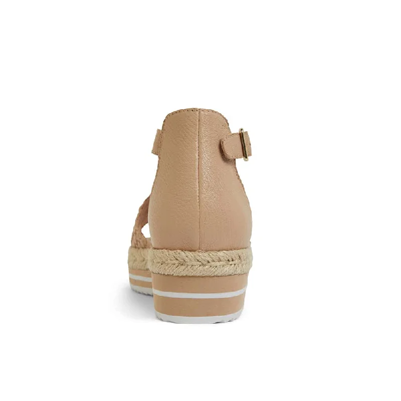 Daze Sandal in Nude Weave Leather