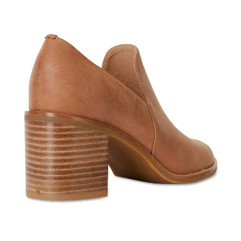 Decade Heel in Tan Leather