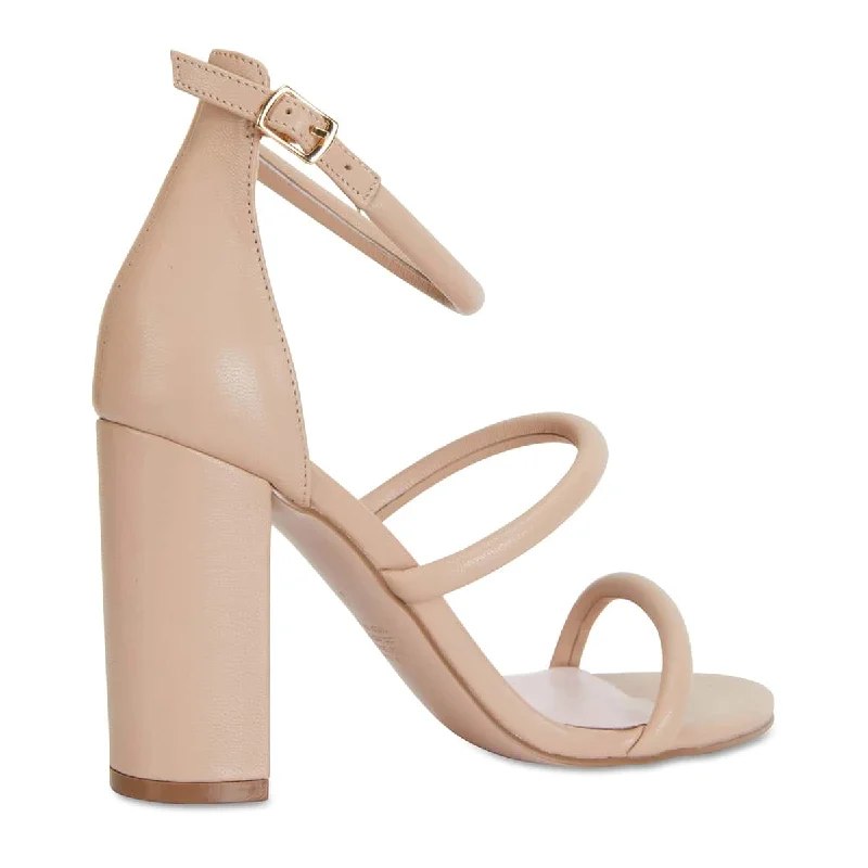 Demand Heel in Nude Leather