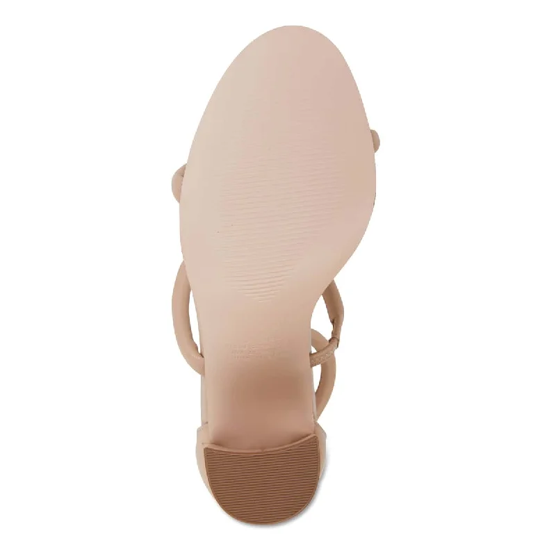 Demand Heel in Nude Leather