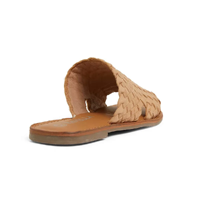 Elliot Slide in Natural Leather