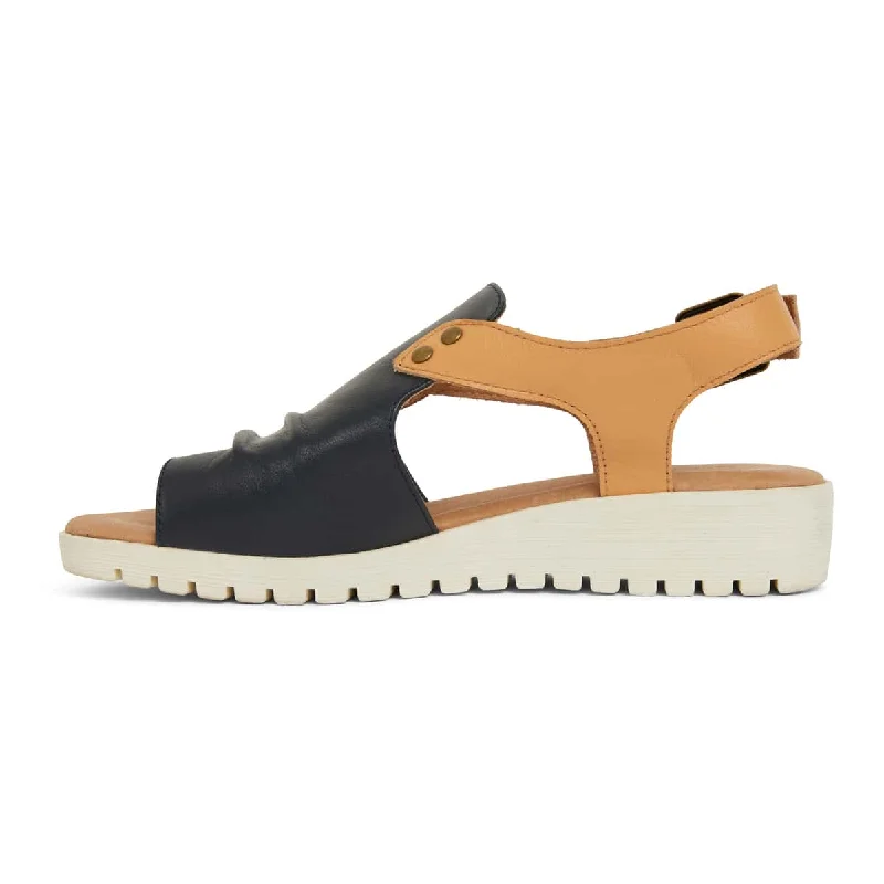 Gelato Sandal in Navy Leather