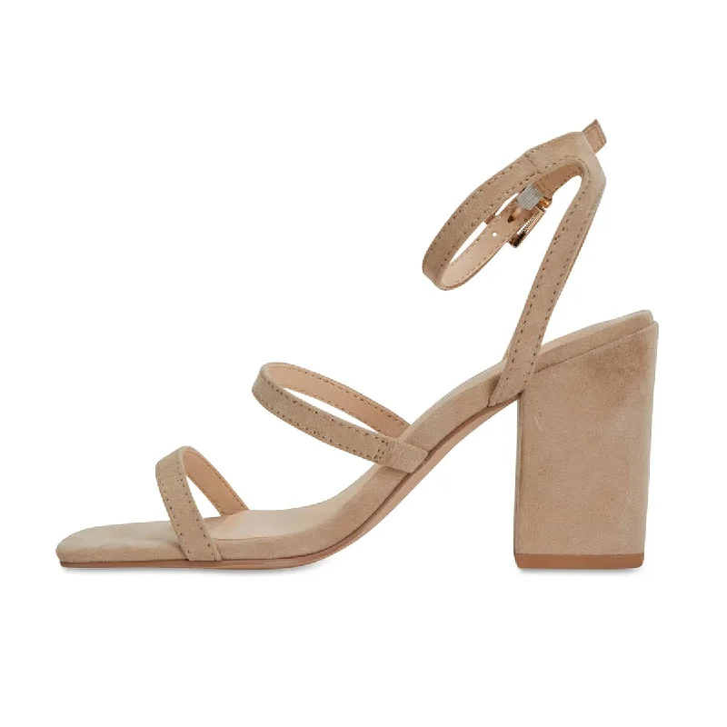 Gery Heel in Natural Suede