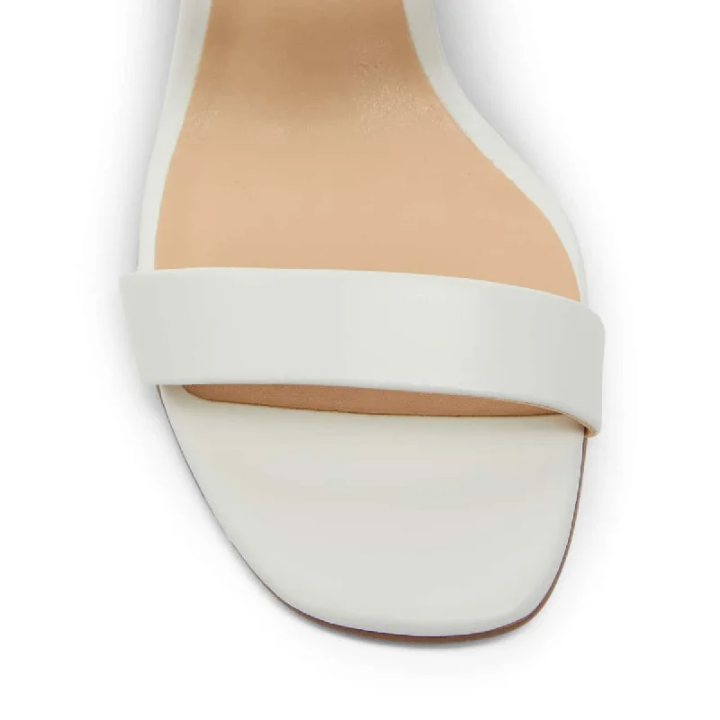 Hepburn Heel in White Leather