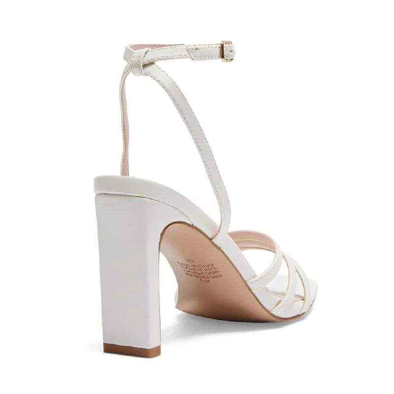 Lara Heel in White Smooth