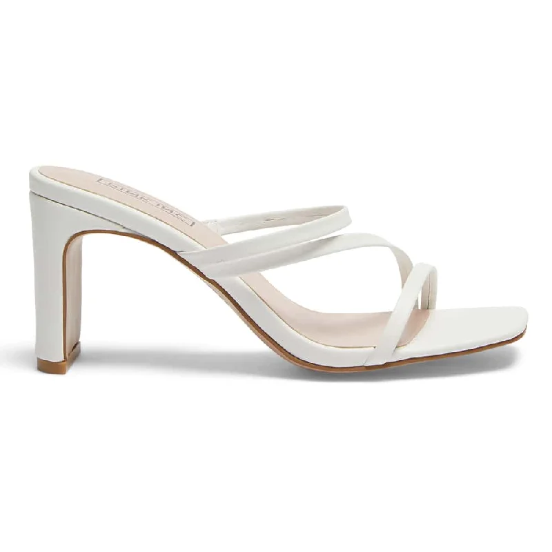 Latin Heel in White Smooth