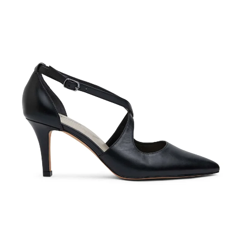 Merit Heel in Black Leather