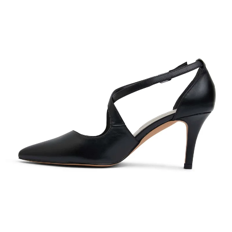 Merit Heel in Black Leather