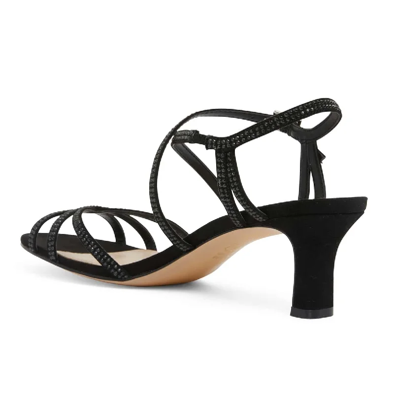 Netti Heel in Black Smooth