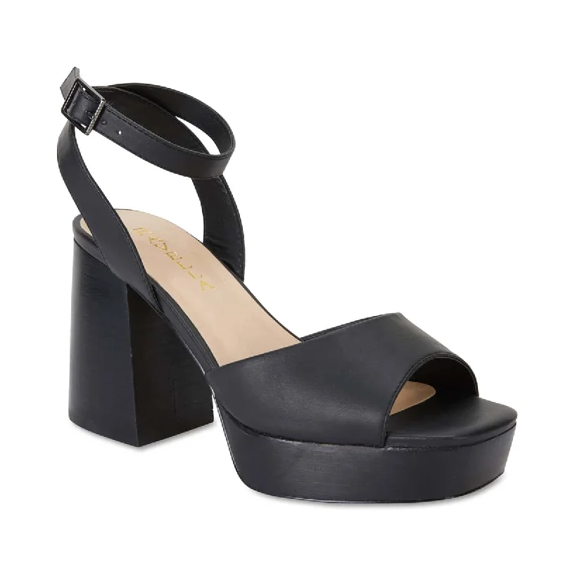 Piano Heel in Black Smooth