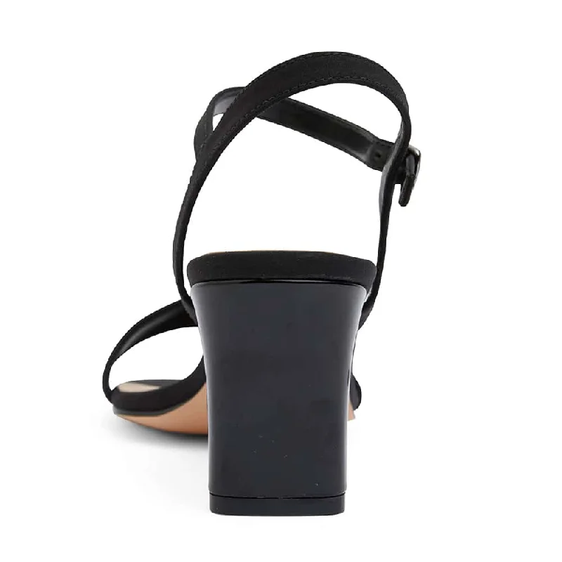 Unison Heel in Black Fabric