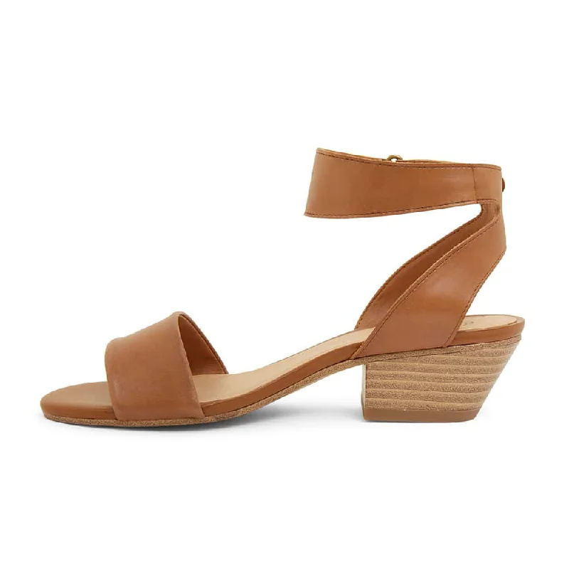 Vienna Heel in Tan Leather