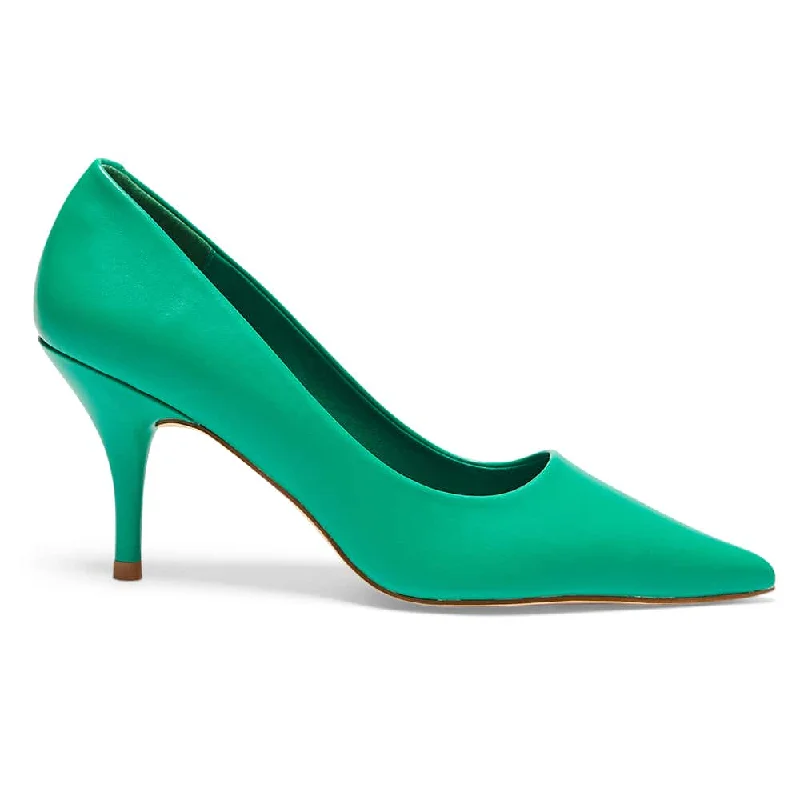 Wendy Heel in Green Smooth