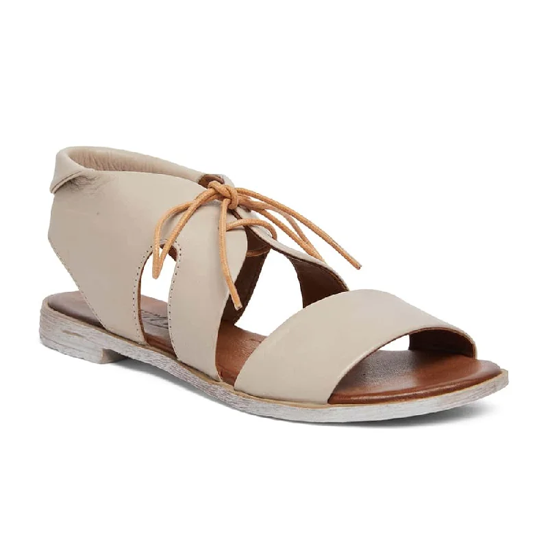 Yardley Sandal in Nude Leather