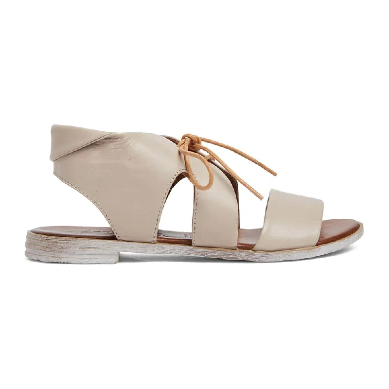 Yardley Sandal in Nude Leather