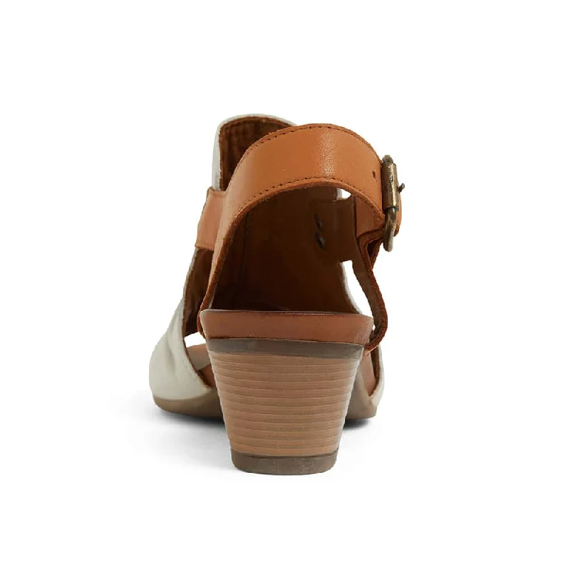 Zambia Heel in White And Cognac Leather