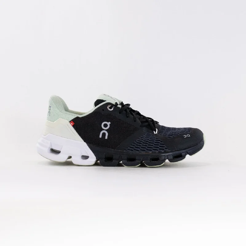 On Cloudflyer (Women's) - Black/White