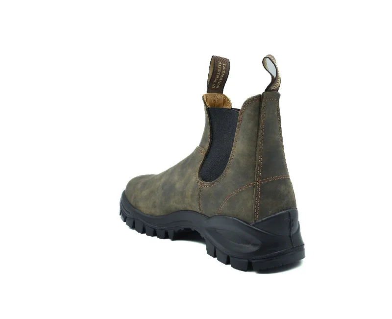 BLUNDSTONE Lug Sole #2239 boots in Rustic Brown