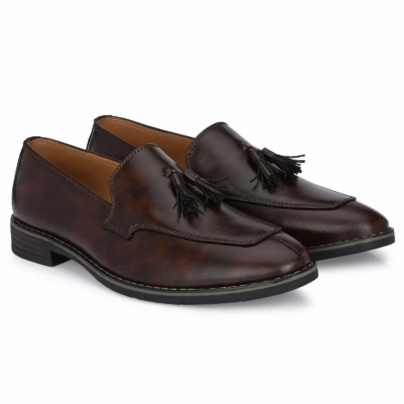 Attitudist Unisex Handcrafted Brown Plain Tassel Loafer With Double Stitched Vamp