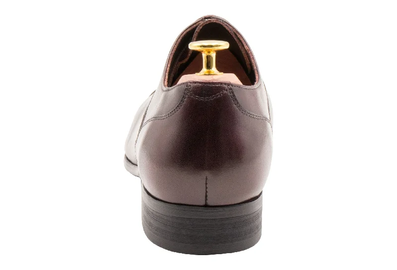 Calafate Straight Cap Burgundy Oxford