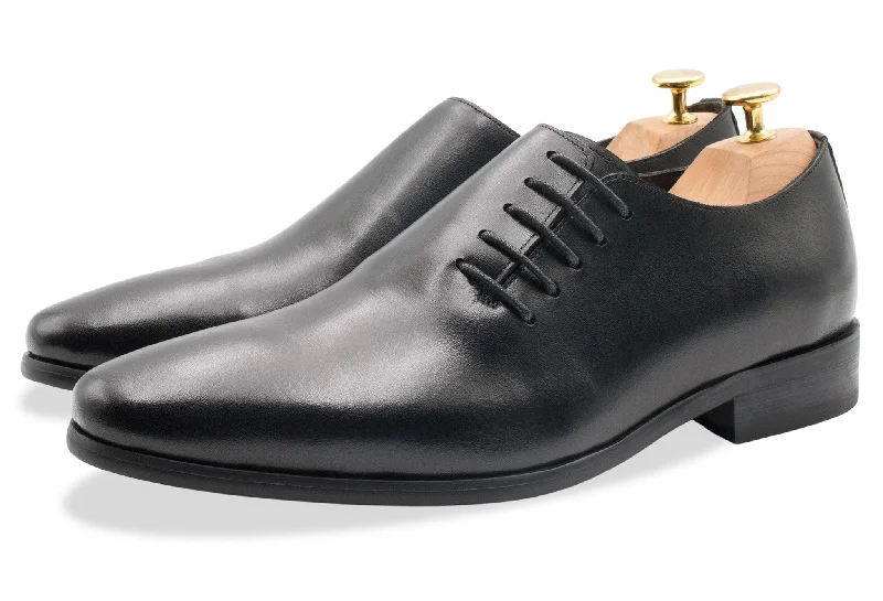 Calzada Wholecut Black Oxford