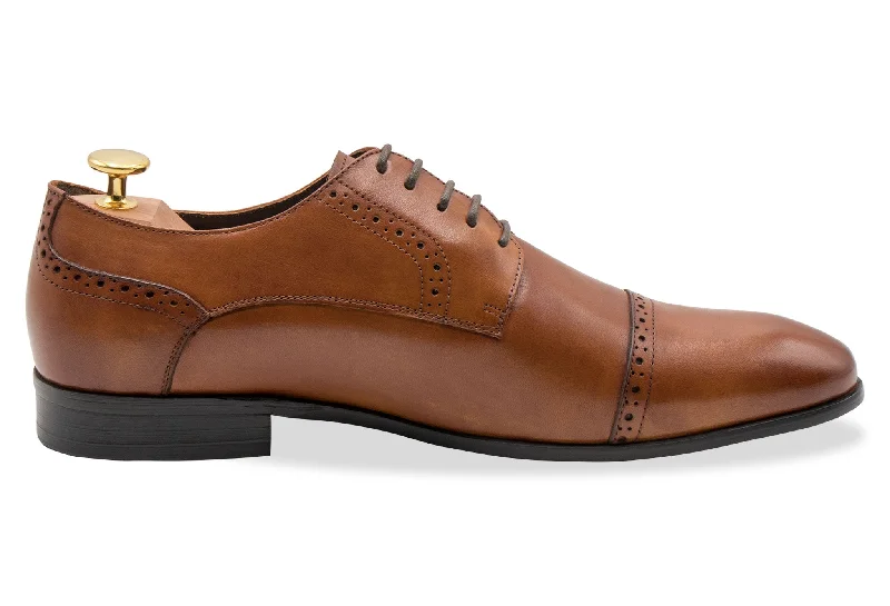 Estero Straight Cap Chestnut Derby