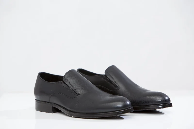 MARIO C. leather oxford shoes