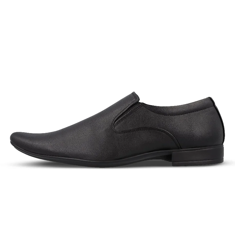 Walkaroo Men Loafer Formal Shoes - 17101 MATTE BLACK