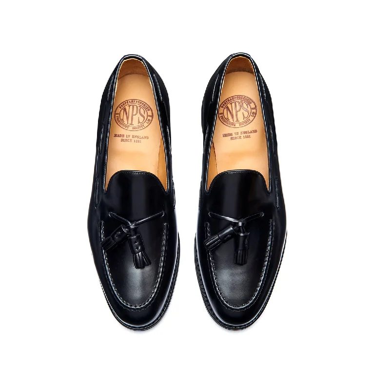 Black Hi-Shine Tassel Loafer