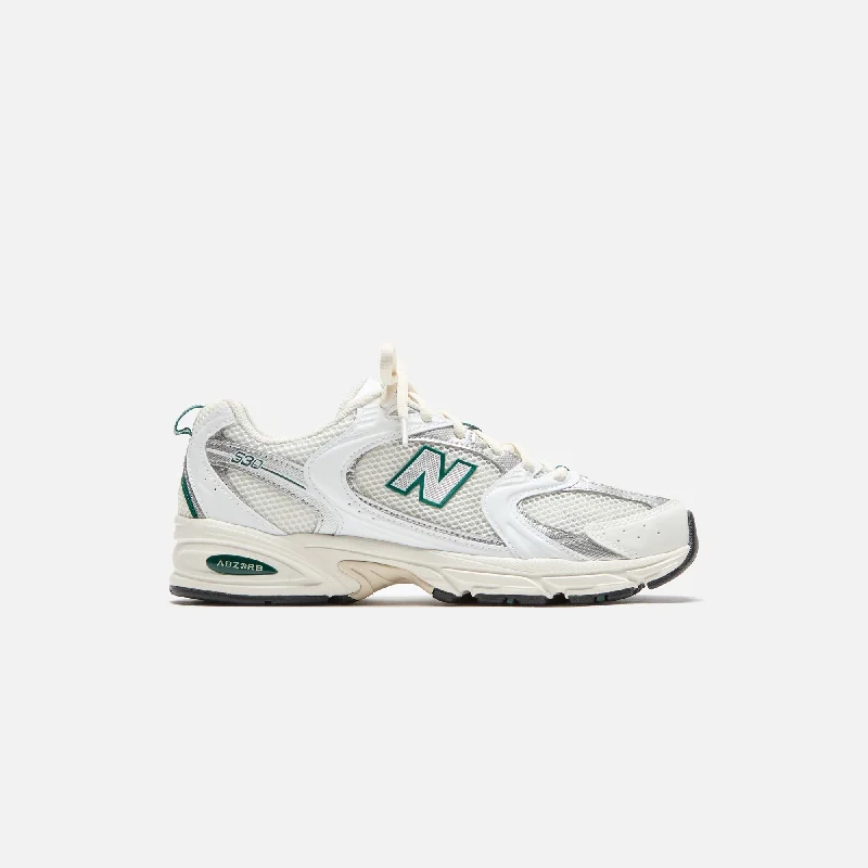 New Balance 530 - Sea Salt / White / Marsh Green