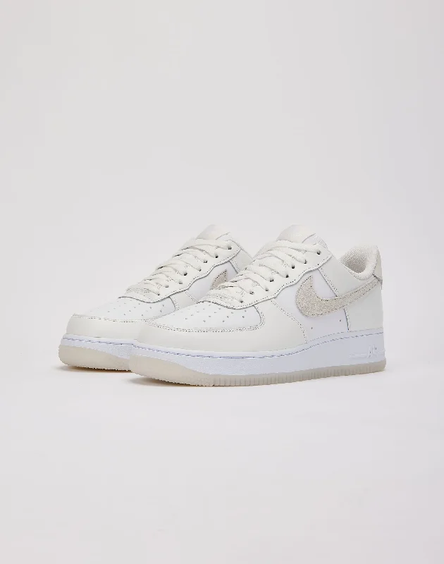 Nike Air Force 1 Low '07 LV8