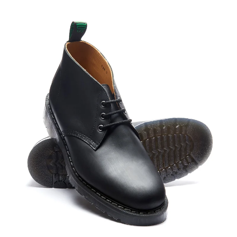 Black Greasy 3 Eye Chukka Boot